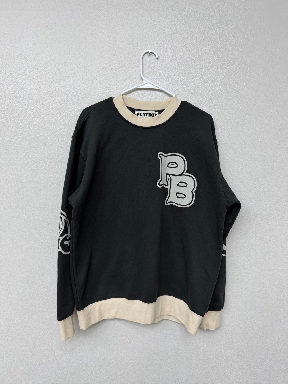PacSun x Playboy Championship Crewneck Sweatshirt PB Logo Cherry Sleeves size M